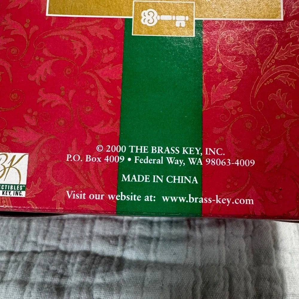 Vintage Brass Key‎ Large Glass Ornament Classic Angel Christmas Treasures
